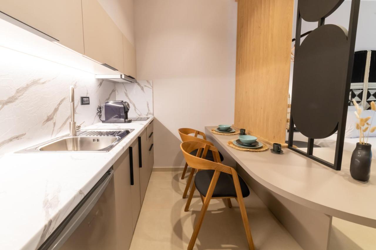 Anesis Deluxe Apartments 帕尔加 外观 照片