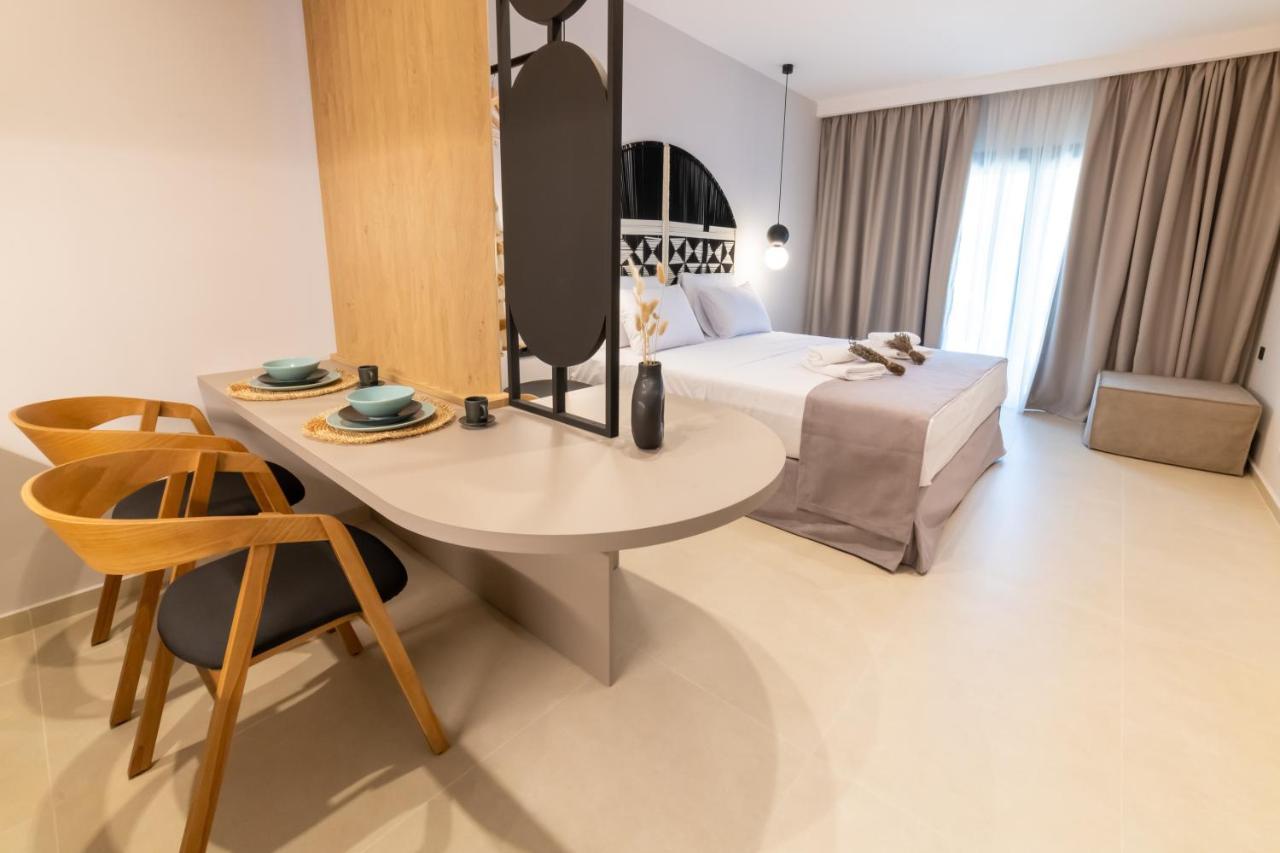 Anesis Deluxe Apartments 帕尔加 外观 照片