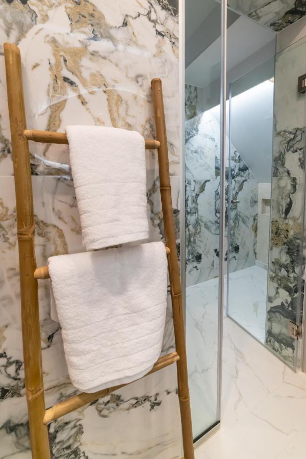 Anesis Deluxe Apartments 帕尔加 外观 照片