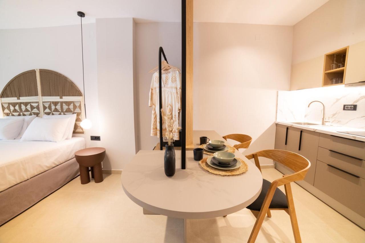 Anesis Deluxe Apartments 帕尔加 外观 照片