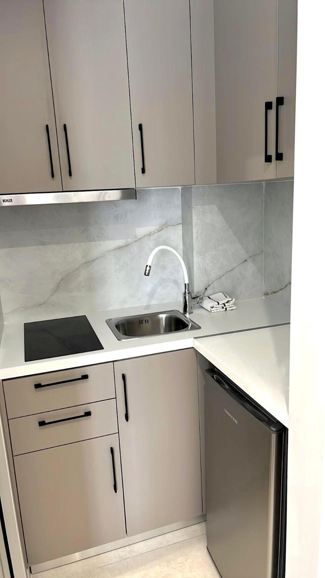 Anesis Deluxe Apartments 帕尔加 外观 照片
